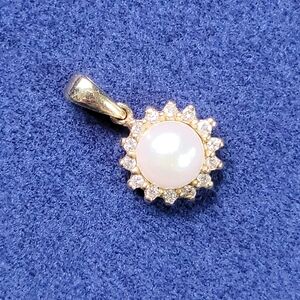 14k Gold Diamond Halo Natural Pearl Sun Pendant
